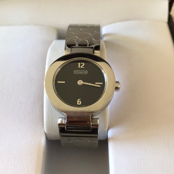 Coach watch - Picture 2 of 6